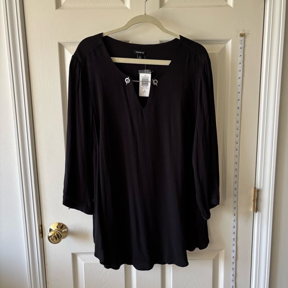 Torrid Women's Black Top with Grommet and Chain Detail